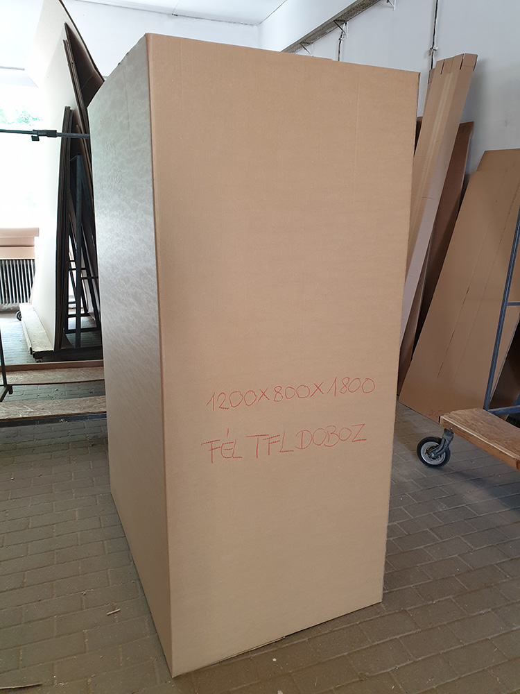 nagy-doboz-01 fél TFL doboz